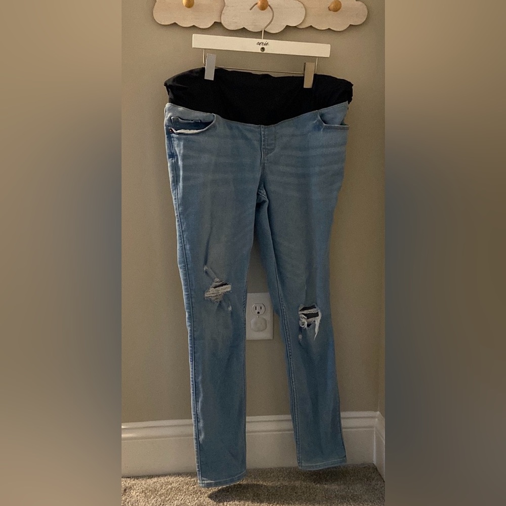 Old Navy Maternity Jeans